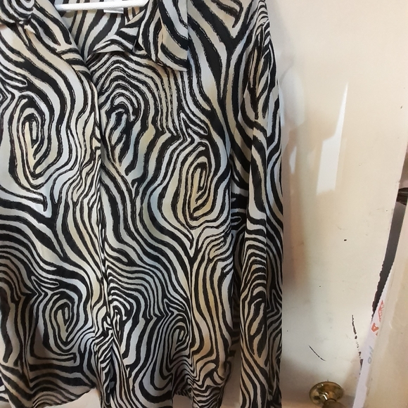 JORDAN zebra print.   XL.  Vintage blouse - Picture 3 of 5